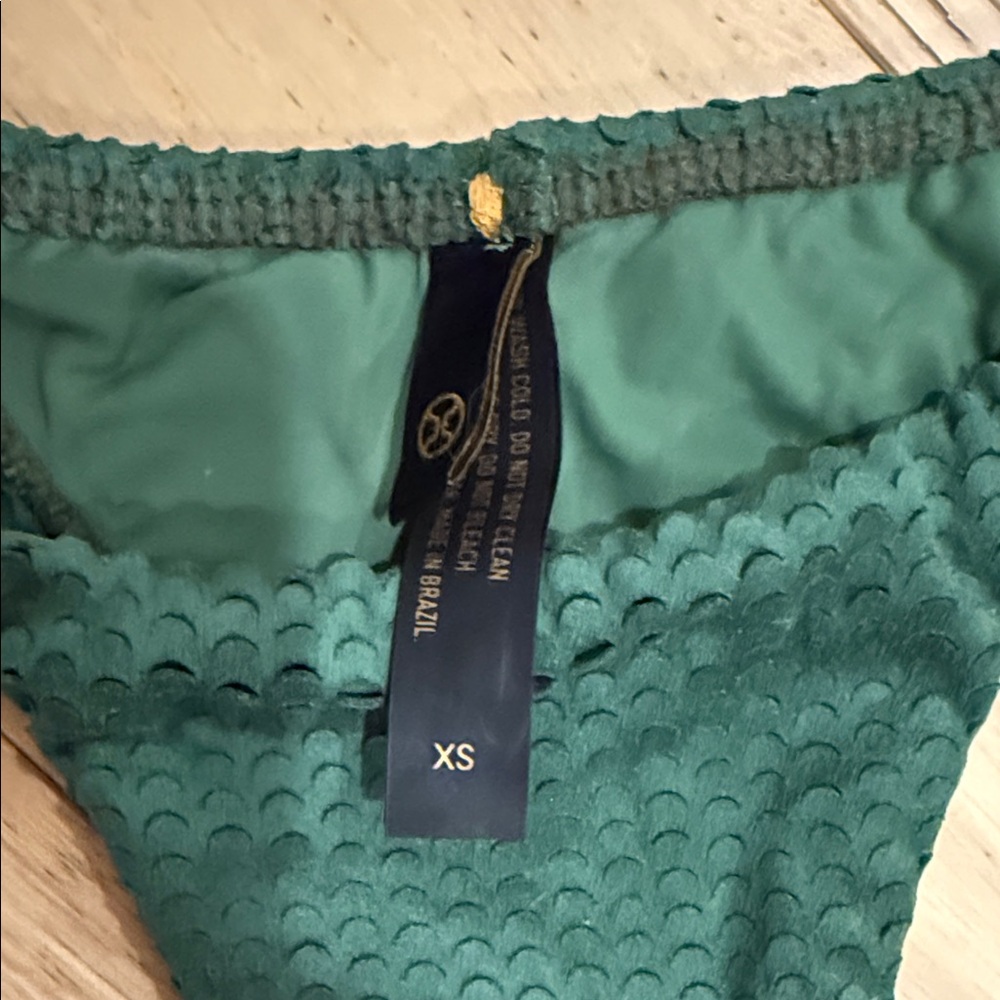 Forest Green Textured Bikini Set - Picture 3 of 7